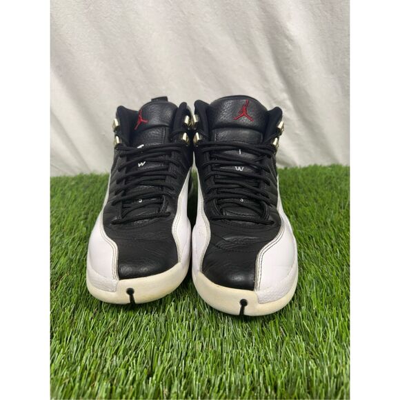 Athletic_Shoes